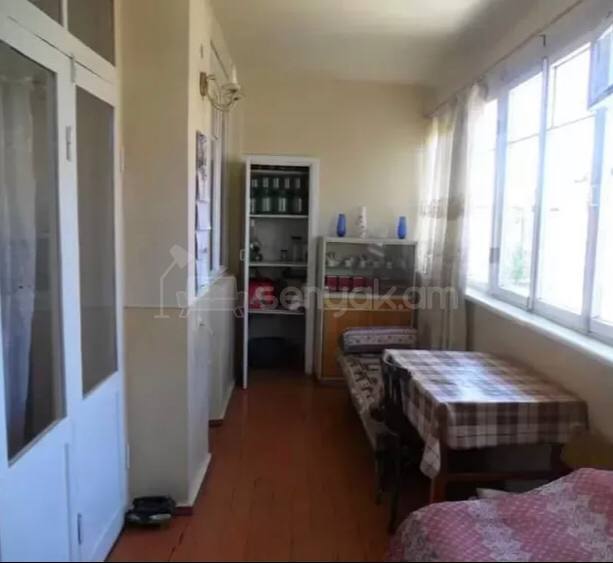 3 Սենյականոց Բնակարան, 91քմ, 8/10 հարկ, Նորմալ Վիճակում