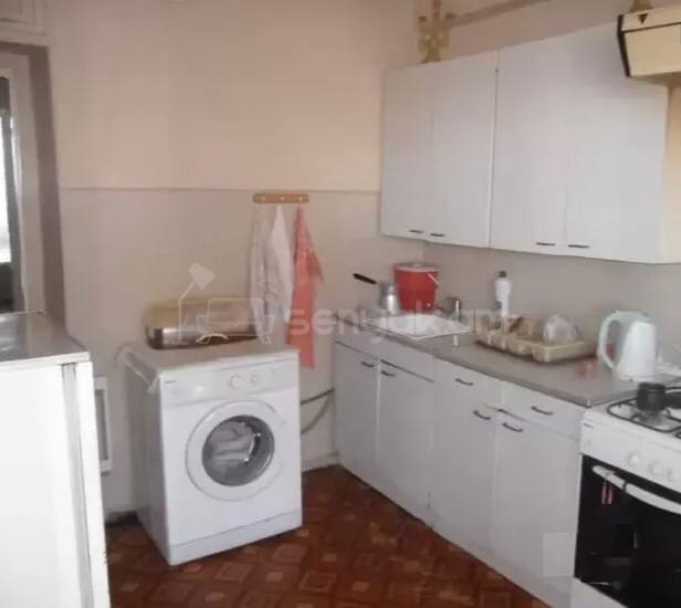 3 Սենյականոց Բնակարան, 91քմ, 8/10 հարկ, Նորմալ Վիճակում