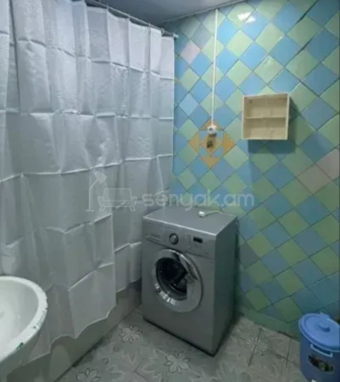 3 Սենյականոց Բնակարան, 95քմ, 13/16 հարկ, Նորմալ Վիճակում