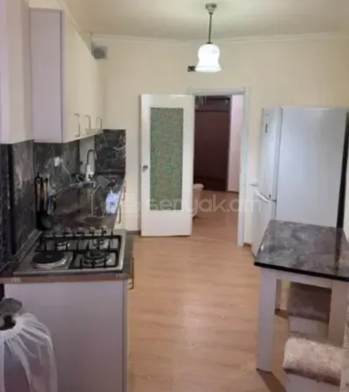 3 Սենյականոց Բնակարան, 95քմ, 13/16 հարկ, Նորմալ Վիճակում