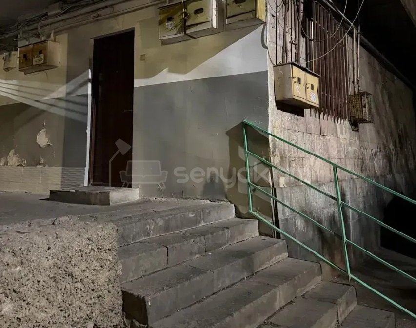 2 Սենյականոց Բնակարան, 50քմ, 1/13 հարկ, Պետական Վիճակում