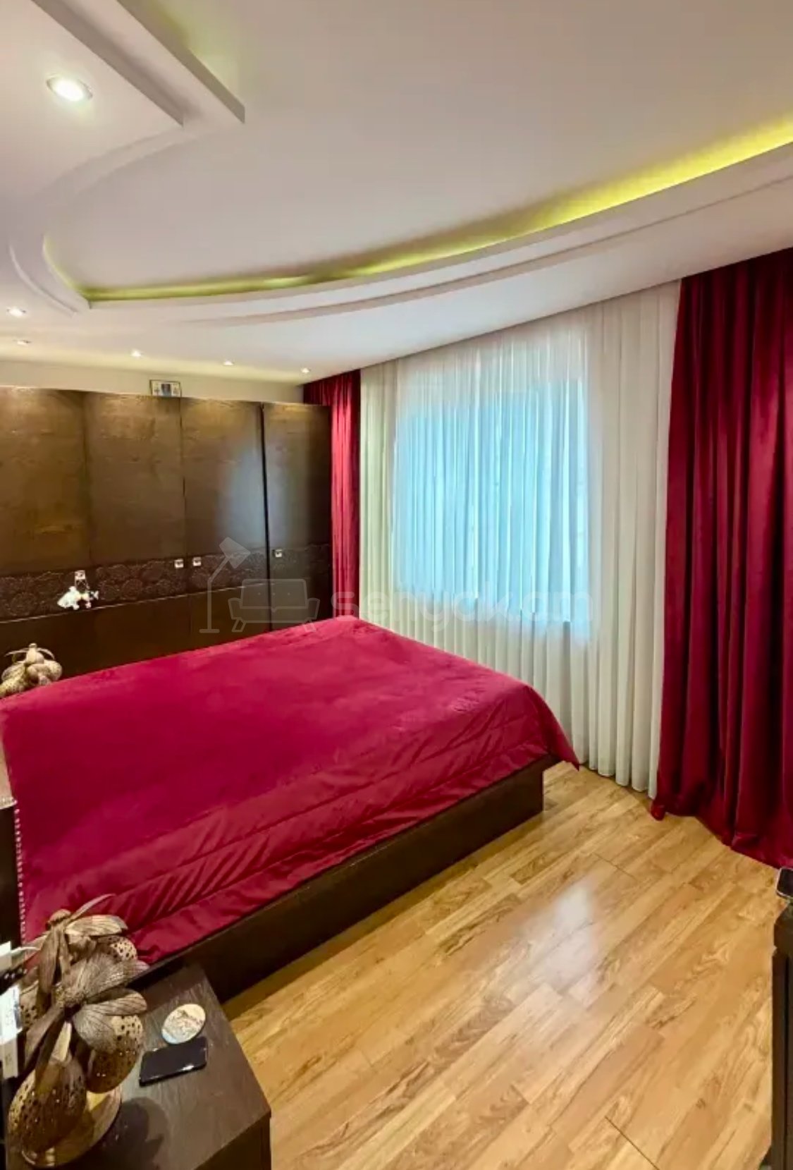 3 Սենյականոց Բնակարան Քարե Շենքում, 74քմ, 3/5 հարկ, Դիզայներական Վերանորոգված