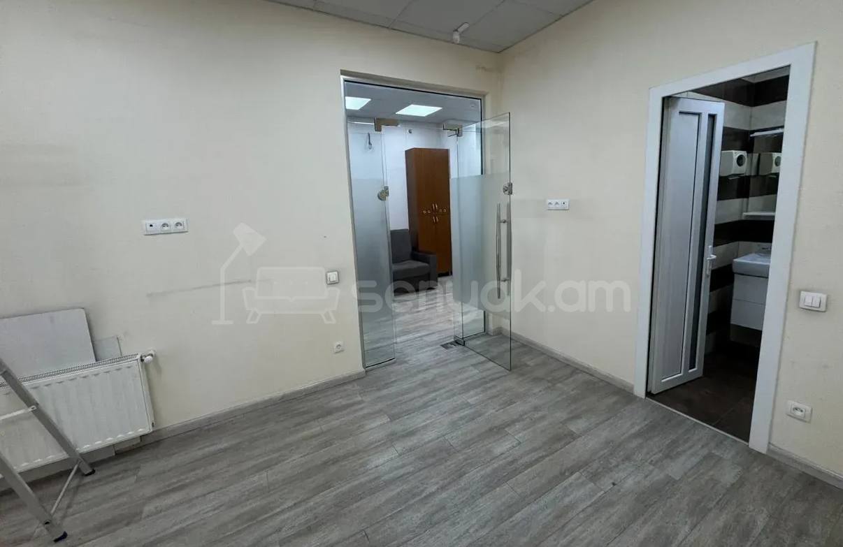 Օֆիսային Տարածք, 57քմ, Կապիտալ Վերանորոգված