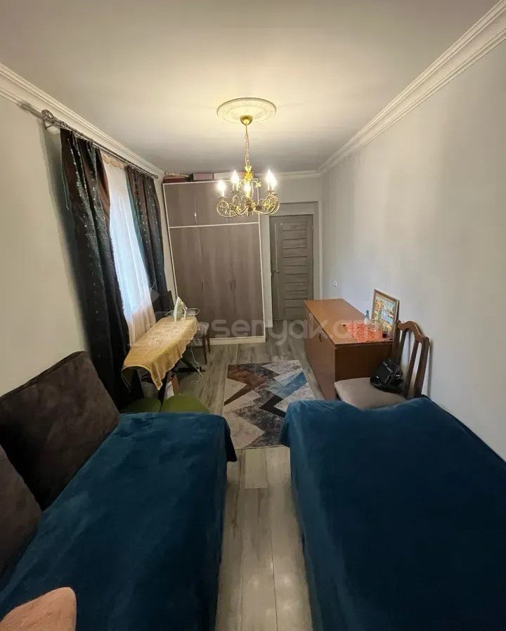 3 Սենյականոց Բնակարան Քարե Շենքում, 57քմ, 1/4 հարկ, Կապիտալ Վերանորոգված