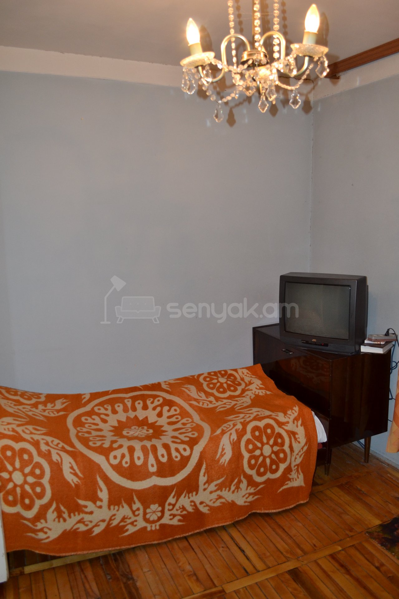 4 Սենյականոց Բնակարան, 88քմ, 5/5 հարկ, Կոսմետիկ Վերանորոգված