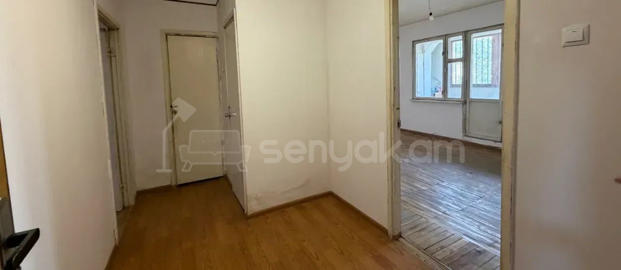 3 Սենյականոց Բնակարան, 73քմ, 1/9 հարկ, Պետական Վիճակում