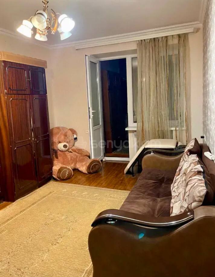 2 Սենյականոց Բնակարան Քարե Շենքում, 50քմ, 2/5 հարկ, Կոսմետիկ Վերանորոգված