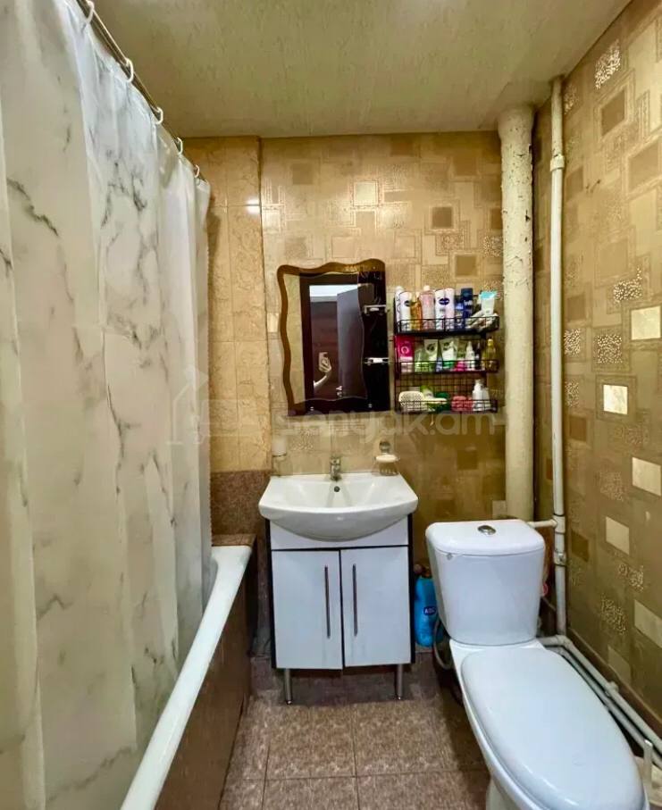 2 Սենյականոց Բնակարան Քարե Շենքում, 50քմ, 2/5 հարկ, Կոսմետիկ Վերանորոգված, Կահավորված