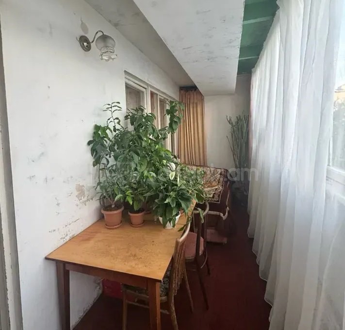 2 Սենյականոց Բնակարան, 70քմ, 5/9 հարկ, Պետական Վիճակում