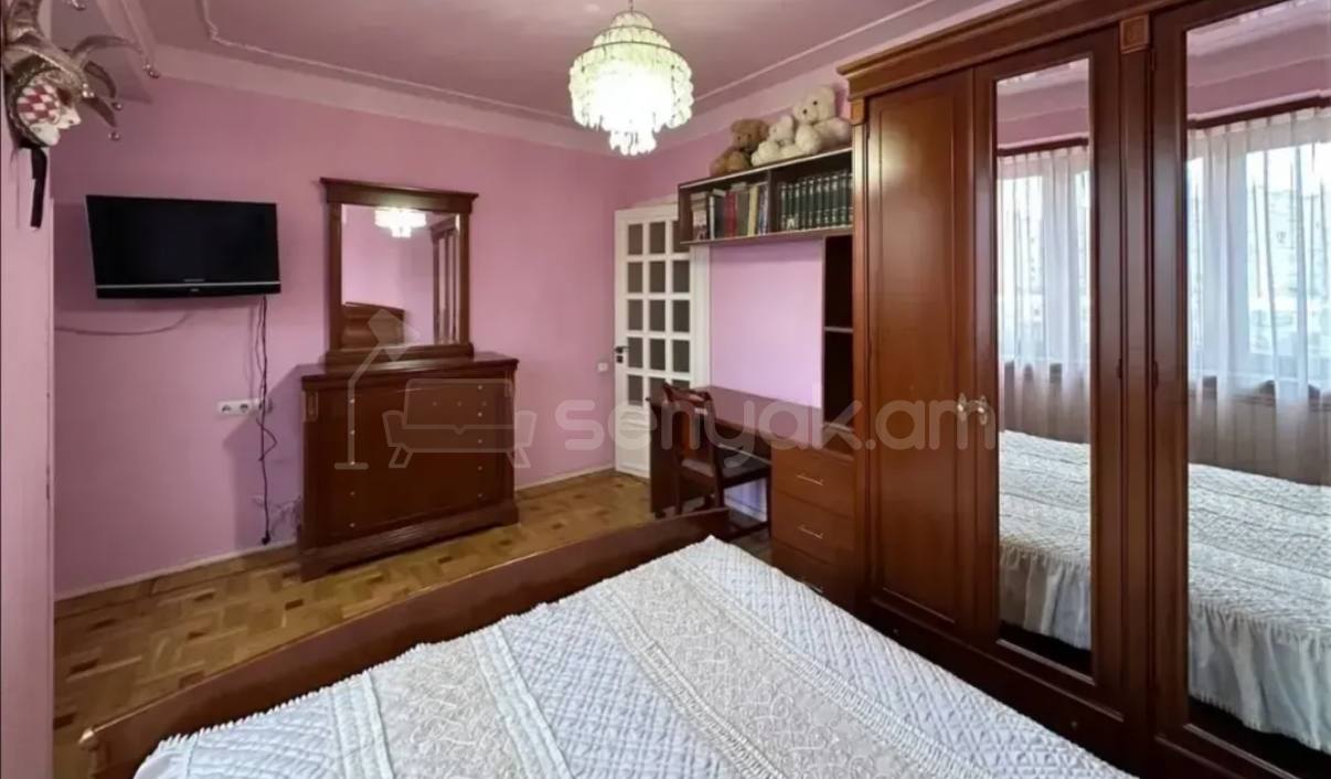 3 Սենյականոց Բնակարան, 92քմ, 6/9 հարկ, Կապիտալ Վերանորոգված, Կահավորված