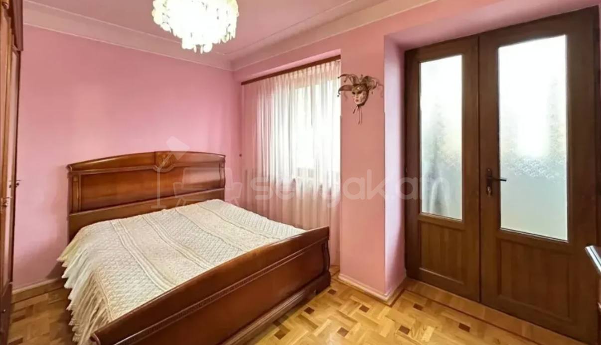 3 Սենյականոց Բնակարան, 92քմ, 6/9 հարկ, Կապիտալ Վերանորոգված, Կահավորված