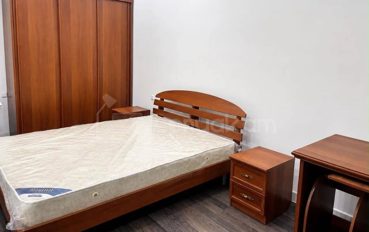 4 Սենյականոց Բնակարան Նորակառույցում, 170քմ, 5/17 հարկ, Կապիտալ Վերանորոգված, Կահավորված