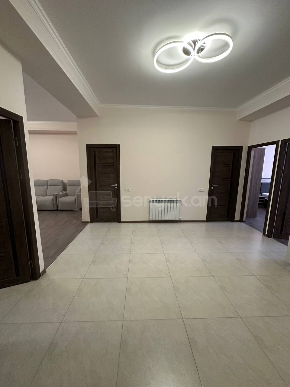 3 Սենյականոց Բնակարան Նորակառույցում, 100քմ, 3/8 հարկ, Կապիտալ Վերանորոգված, Կահավորված