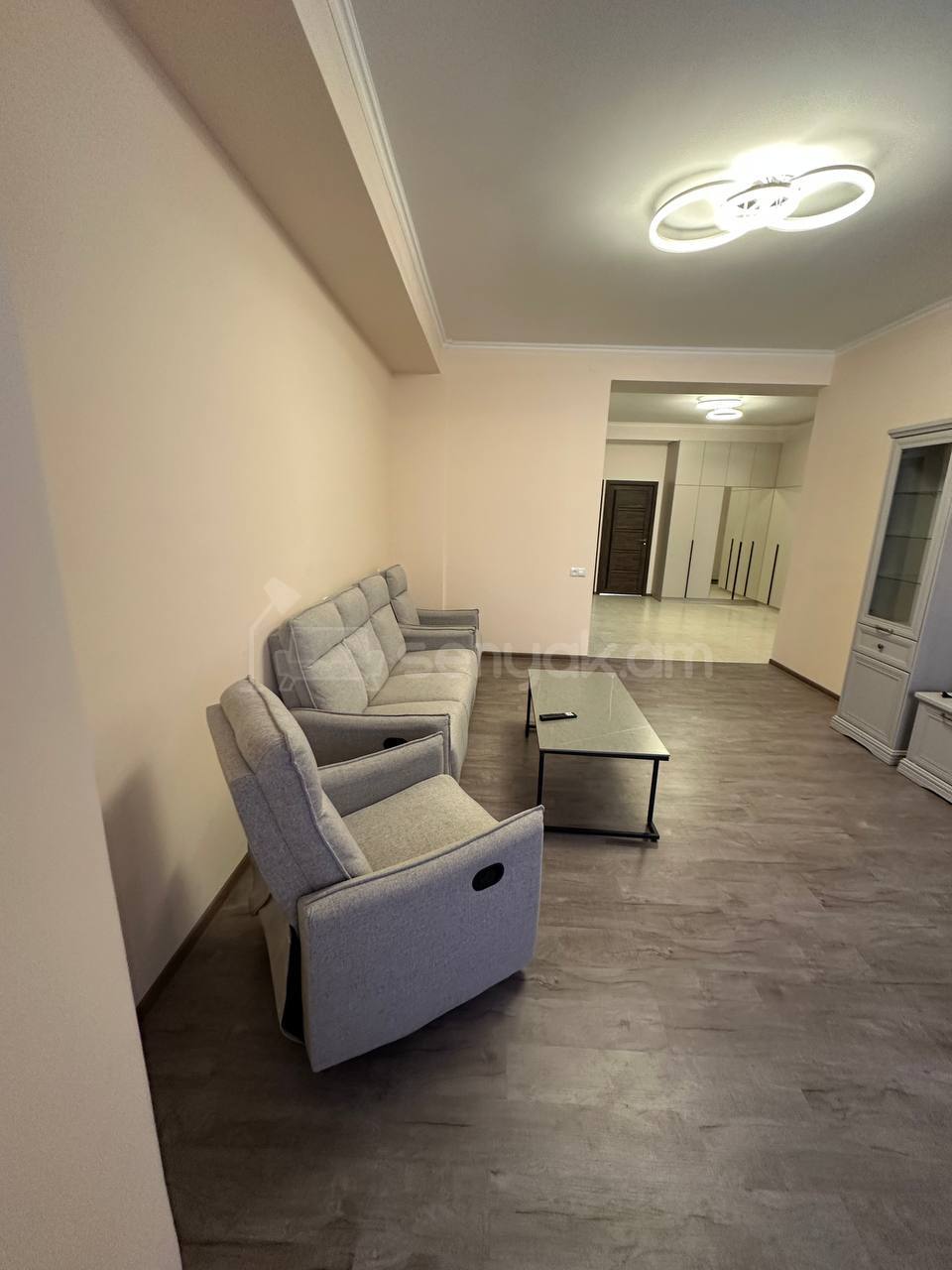 3 Սենյականոց Բնակարան Նորակառույցում, 100քմ, 3/8 հարկ, Կապիտալ Վերանորոգված, Կահավորված