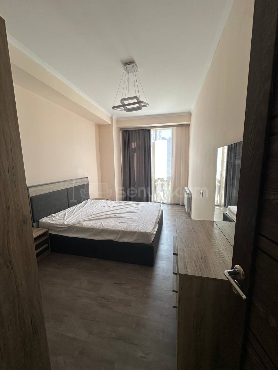 3 Սենյականոց Բնակարան Նորակառույցում, 100քմ, 3/8 հարկ, Կապիտալ Վերանորոգված, Կահավորված