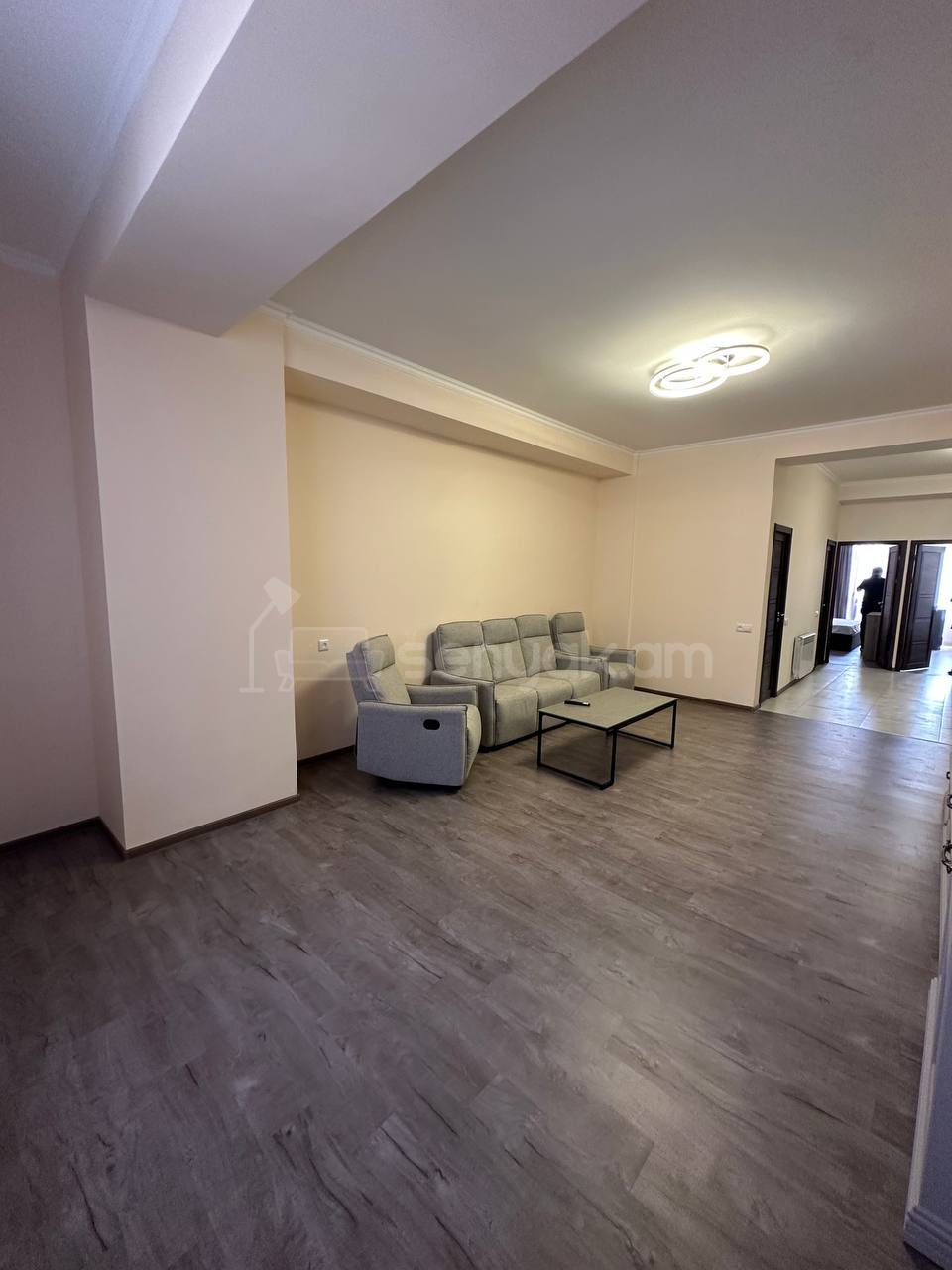 3 Սենյականոց Բնակարան Նորակառույցում, 100քմ, 3/8 հարկ, Կապիտալ Վերանորոգված, Կահավորված