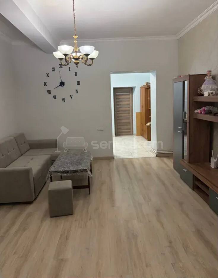 4 Սենյականոց Բնակարան Քարե Շենքում, 88քմ, 1/5 հարկ, Կոսմետիկ Վերանորոգված