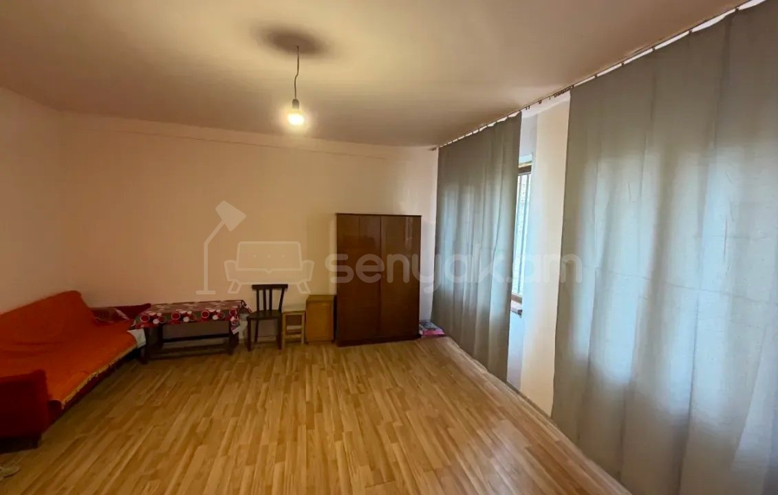 3 Սենյականոց Բնակարան, 73քմ, 1/9 հարկ, Կոսմետիկ Վերանորոգված