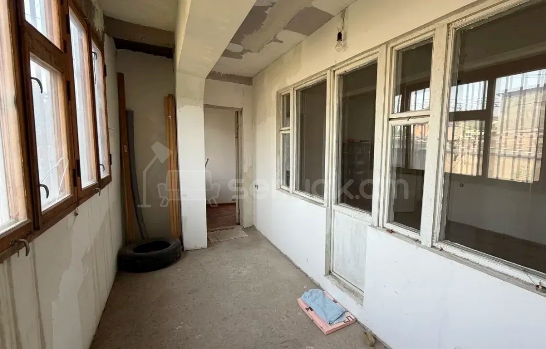 3 Սենյականոց Բնակարան, 73քմ, 1/9 հարկ, Կոսմետիկ Վերանորոգված