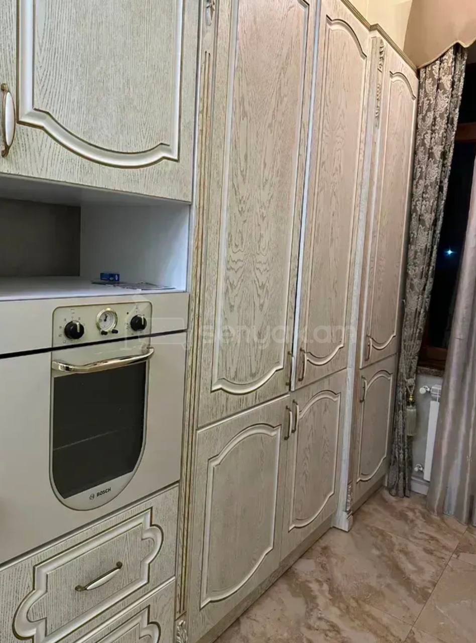 2 Սենյականոց Բնակարան Քարե Շենքում, 90քմ, 3/5 հարկ, Կապիտալ Վերանորոգված, Կահավորված, Արևկող
