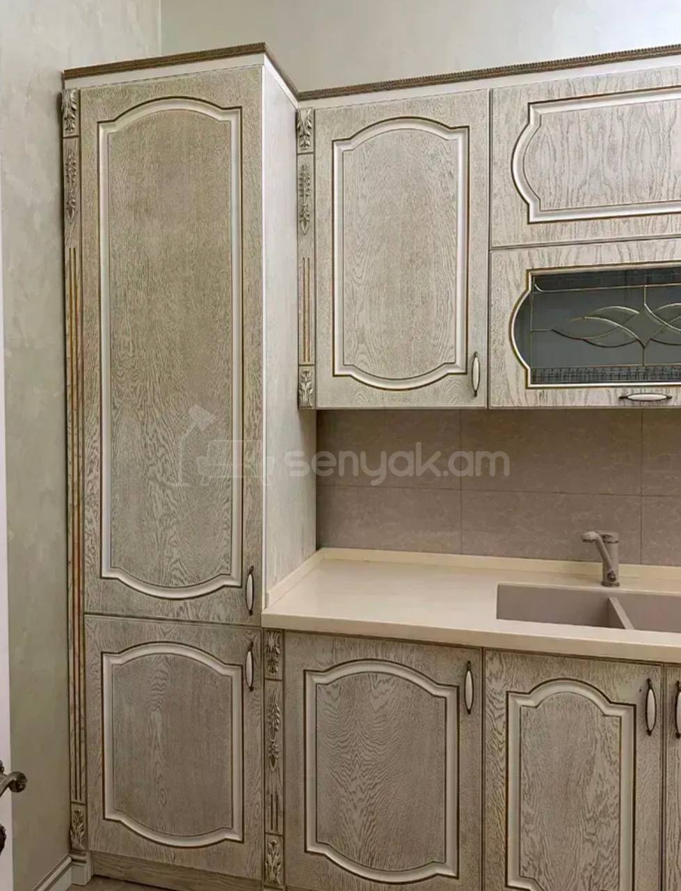 2 Սենյականոց Բնակարան Քարե Շենքում, 90քմ, 3/5 հարկ, Կապիտալ Վերանորոգված, Կահավորված, Արևկող