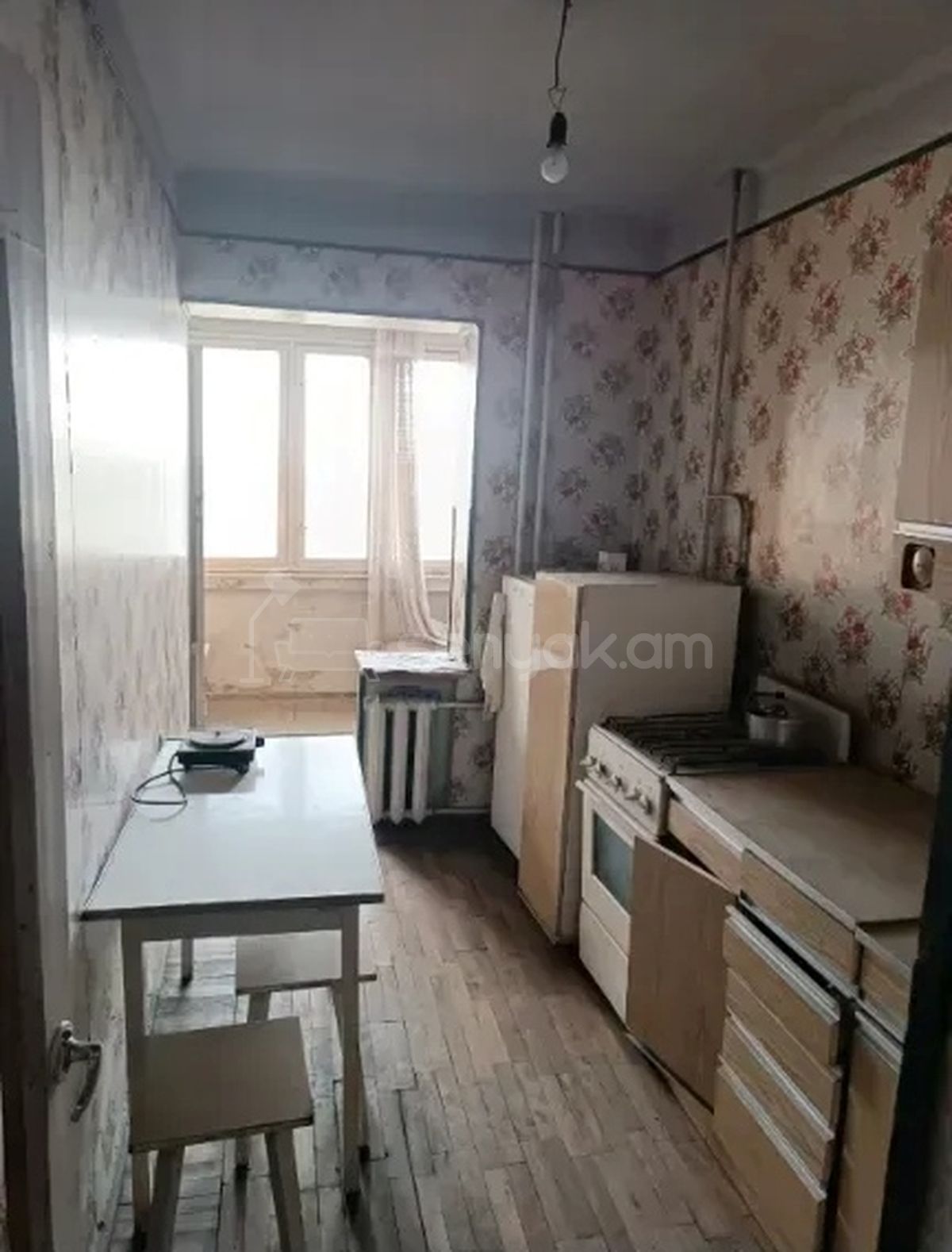 3 Սենյականոց Բնակարան, 77քմ, 5/9 հարկ, Պետական Վիճակում