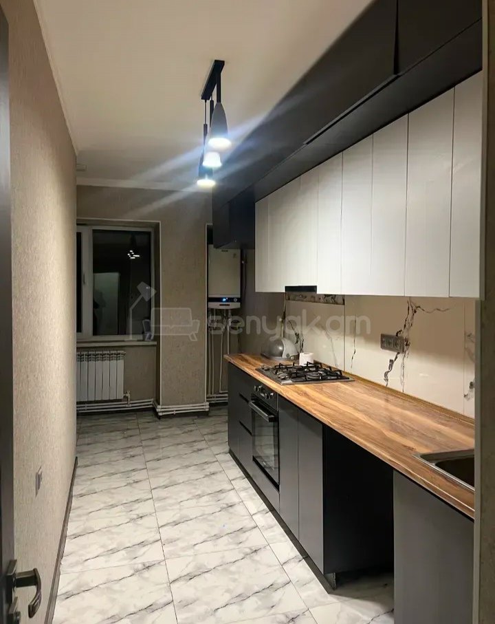 3 Սենյականոց Բնակարան, 90քմ, 9/9 հարկ, Նորմալ Վիճակում, Կահավորված