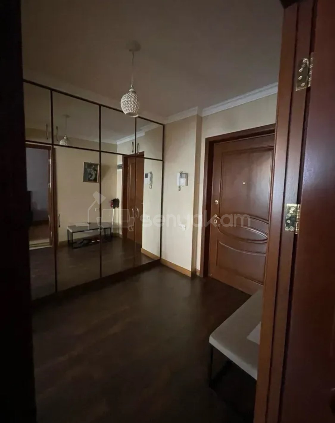 4 Սենյականոց Բնակարան, 100քմ, 3/16 հարկ, Դիզայներական Վերանորոգված