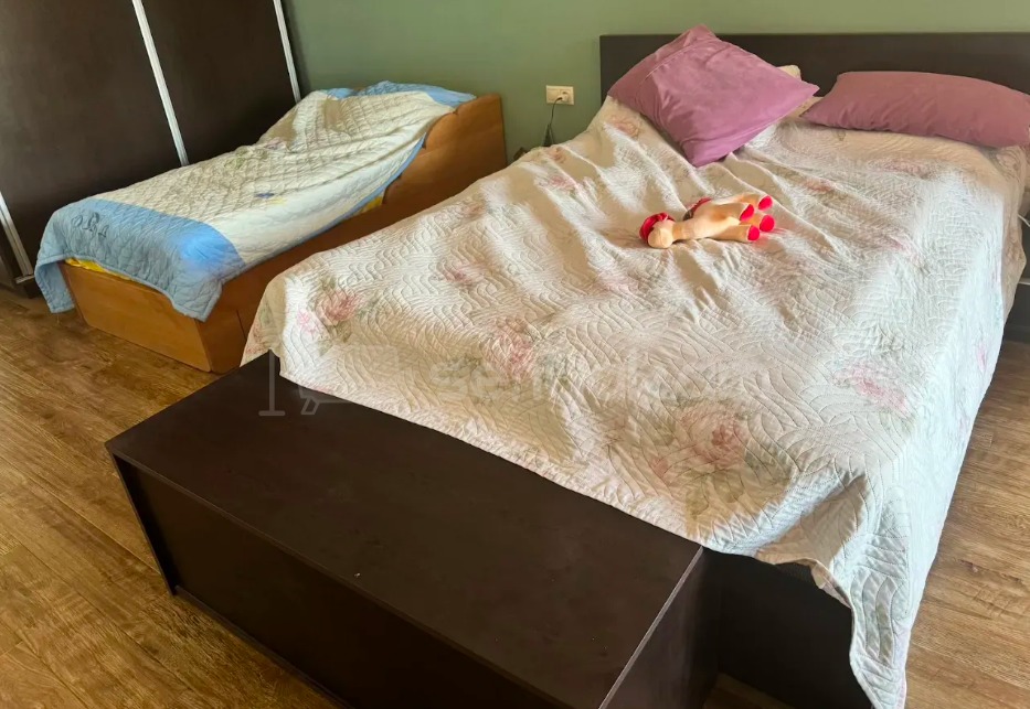 2 Սենյականոց Բնակարան Քարե Շենքում, 62քմ, 5/5 հարկ, Կապիտալ Վերանորոգված