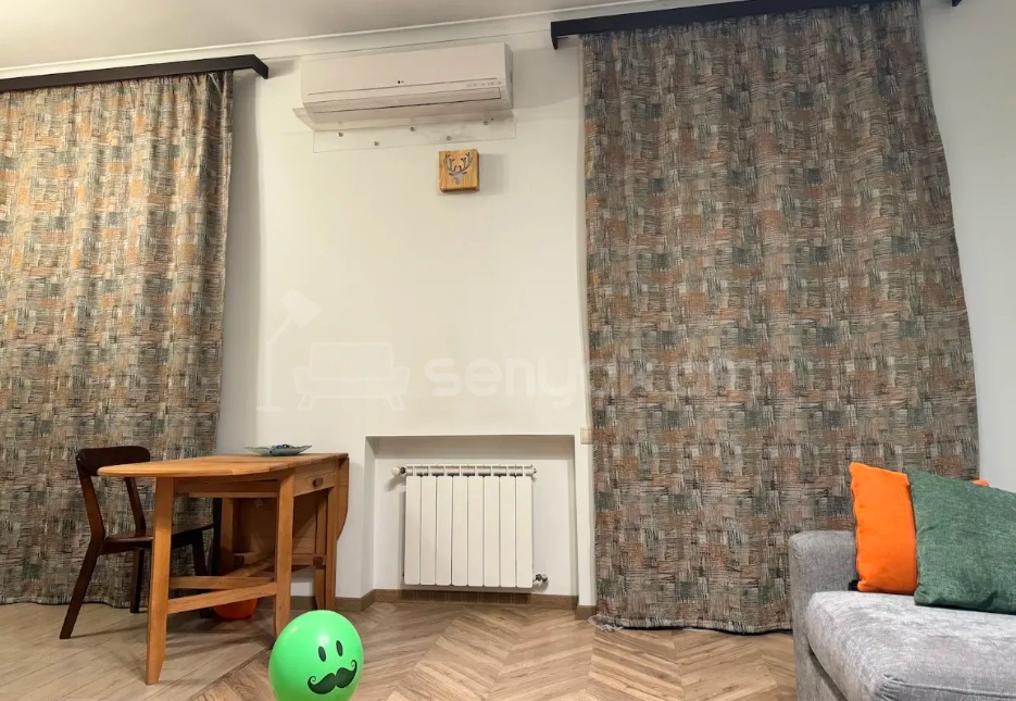 2 Սենյականոց Բնակարան Քարե Շենքում, 62քմ, 5/5 հարկ, Կապիտալ Վերանորոգված