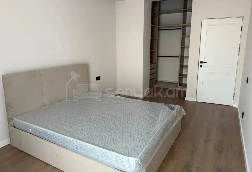 2 Սենյականոց Բնակարան Նորակառույցում, 72քմ, 3/11 հարկ, Կապիտալ Վերանորոգված