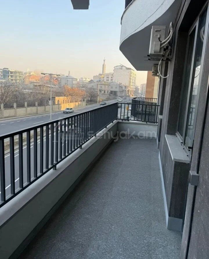 2 Սենյականոց Բնակարան Նորակառույցում, 72քմ, 3/11 հարկ, Կապիտալ Վերանորոգված