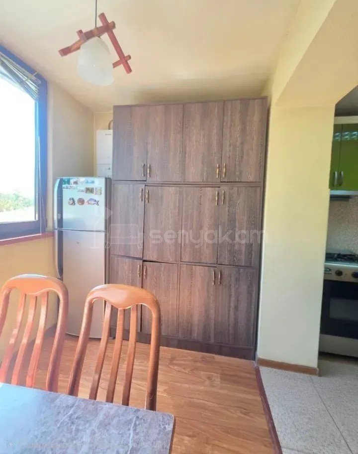 2 Սենյականոց Բնակարան Քարե Շենքում, 56քմ, 2/5 հարկ, Նորմալ Վիճակում
