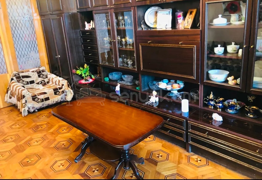 2 Սենյականոց Բնակարան Քարե Շենքում, 66քմ, 5/5 հարկ, Կոսմետիկ Վերանորոգված