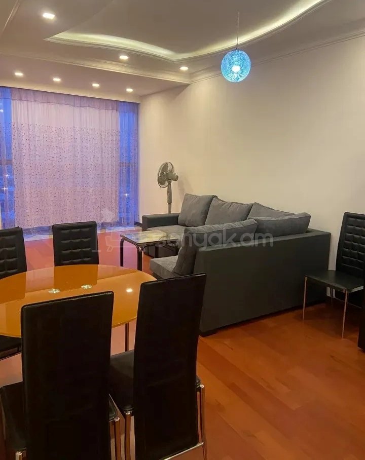 3 Սենյականոց Բնակարան Նորակառույցում, 76քմ, 11/18 հարկ, Կապիտալ Վերանորոգված