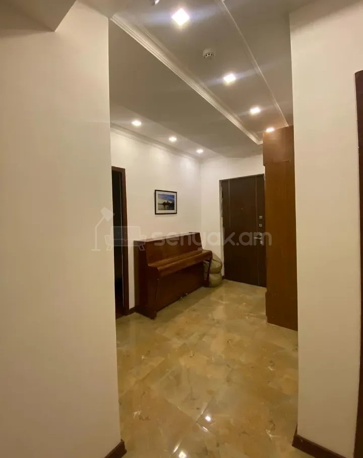 3 Սենյականոց Բնակարան Նորակառույցում, 76քմ, 11/18 հարկ, Կապիտալ Վերանորոգված