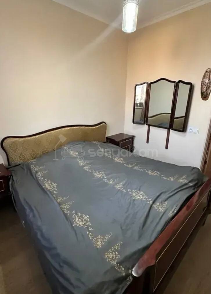 2 Սենյականոց Բնակարան Քարե Շենքում, 35քմ, 6/7 հարկ, Կապիտալ Վերանորոգված, Կահավորված