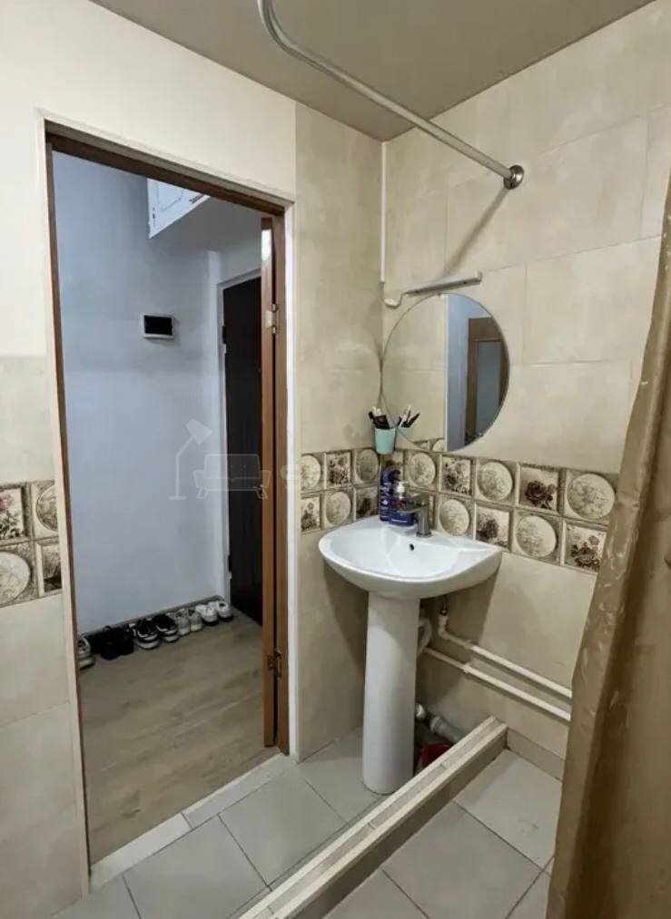 2 Սենյականոց Բնակարան Քարե Շենքում, 35քմ, 6/7 հարկ, Կապիտալ Վերանորոգված, Կահավորված