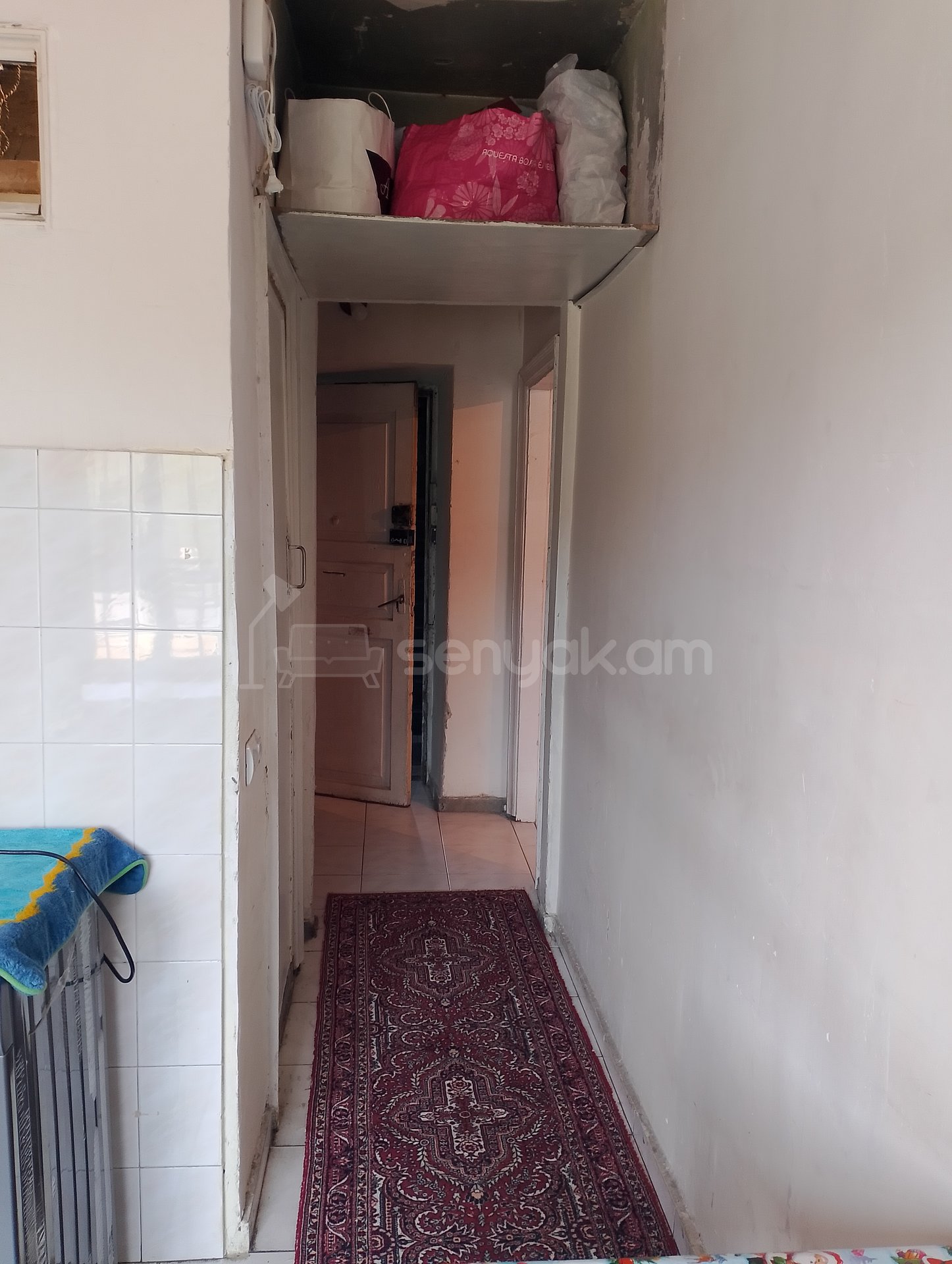 1 Սենյականոց Բնակարան Քարե Շենքում, 30քմ, 1/4 հարկ, Կոսմետիկ Վերանորոգված