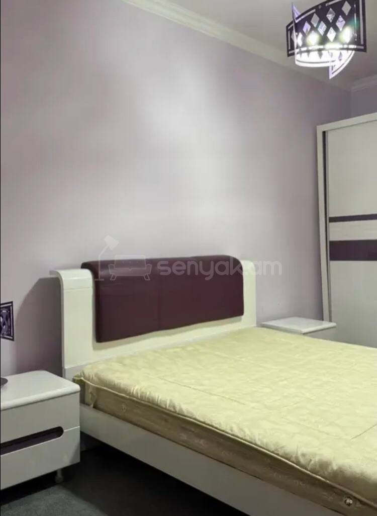 3 Սենյականոց Բնակարան Քարե Շենքում, 68քմ, 4/5 հարկ, Կապիտալ Վերանորոգված, Կահավորված