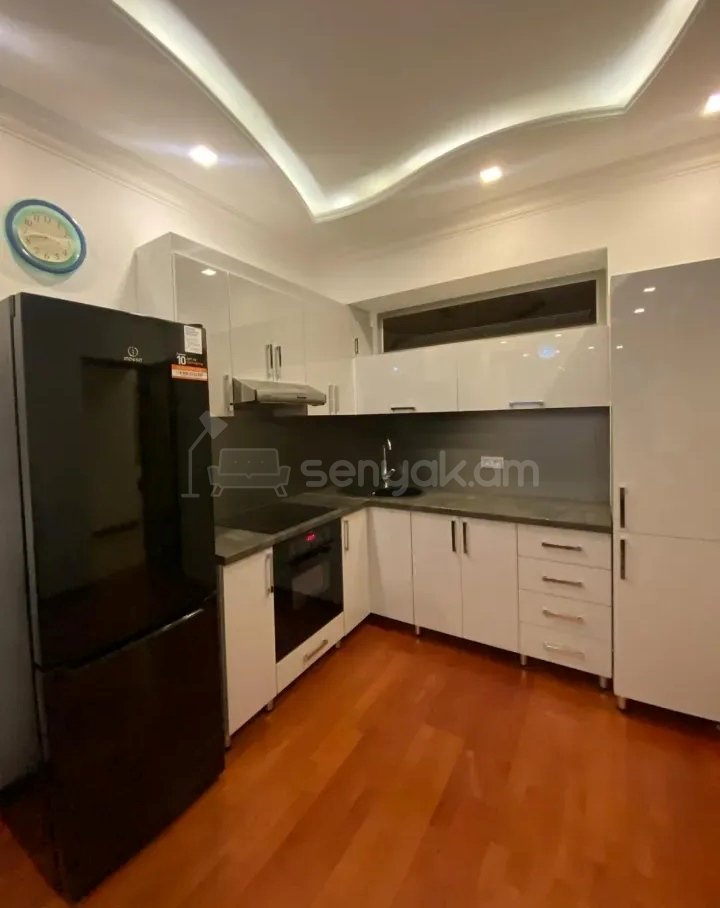3 Սենյականոց Բնակարան Նորակառույցում, 76քմ, 11/18 հարկ, Կապիտալ Վերանորոգված