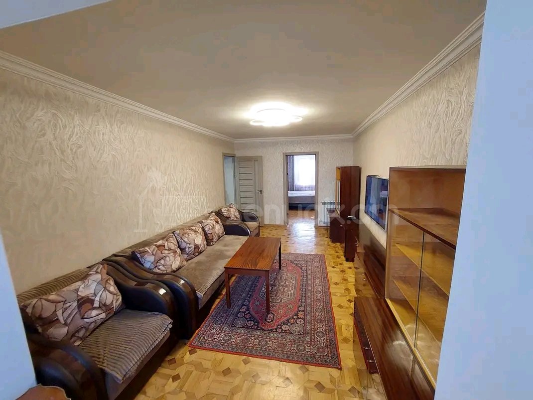 3 Սենյականոց Բնակարան Քարե Շենքում, 90քմ, 3/5 հարկ, Կապիտալ Վերանորոգված, Կահավորված, Արևկող