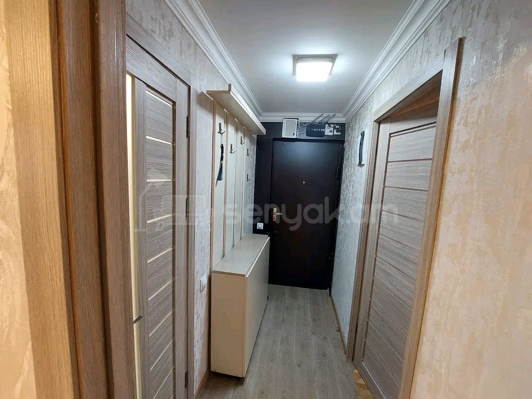3 Սենյականոց Բնակարան Քարե Շենքում, 90քմ, 3/5 հարկ, Կապիտալ Վերանորոգված, Կահավորված, Արևկող