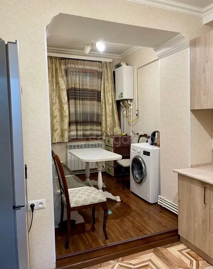 2 Սենյականոց Բնակարան Քարե Շենքում, 50քմ, 2/5 հարկ, Կապիտալ Վերանորոգված, Կահավորված