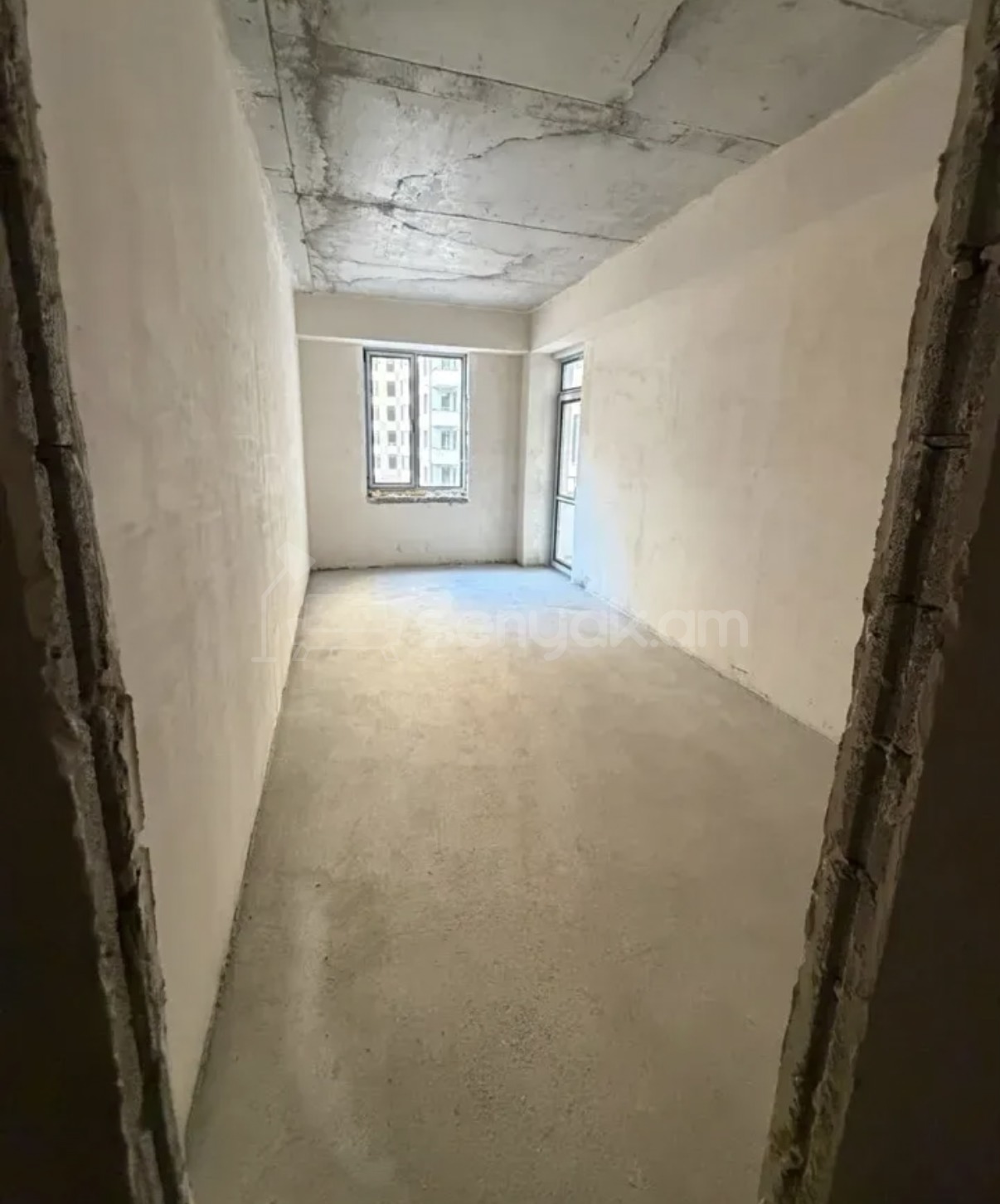 3 Սենյականոց Բնակարան, 86քմ, 3/13 հարկ, Զրոյական Վիճակում