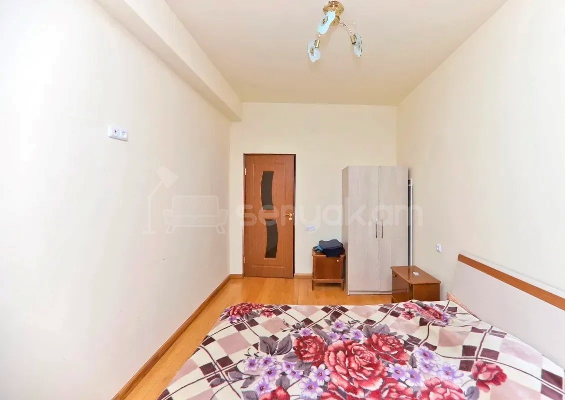 2 Սենյականոց Բնակարան, 77քմ, 5/8 հարկ, Նորմալ Վիճակում