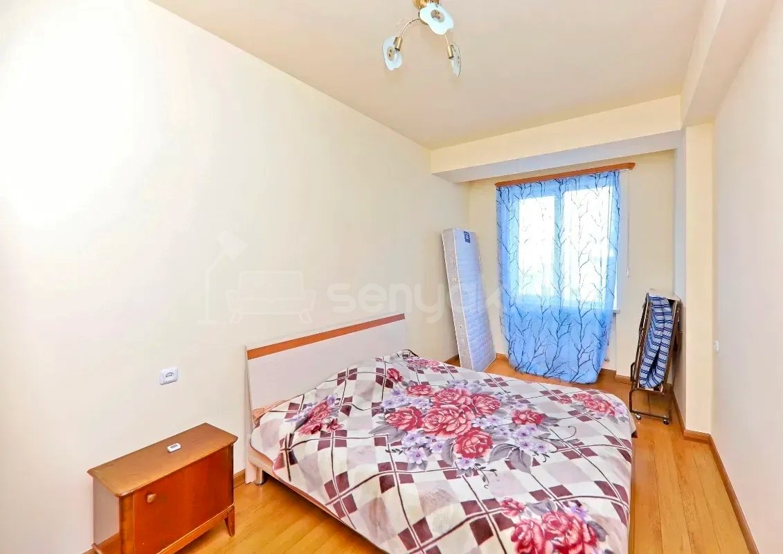 2 Սենյականոց Բնակարան, 77քմ, 5/8 հարկ, Նորմալ Վիճակում