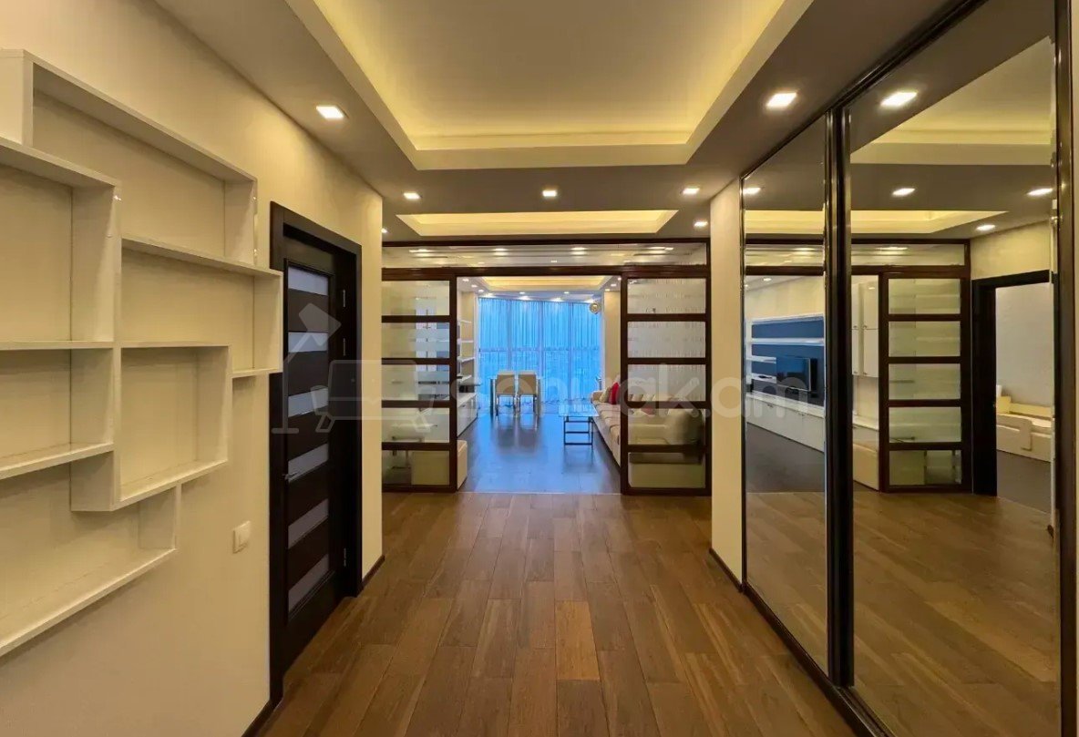 3 Սենյականոց Բնակարան Նորակառույցում, 98քմ, 6/18 հարկ, Դիզայներական Վերանորոգված