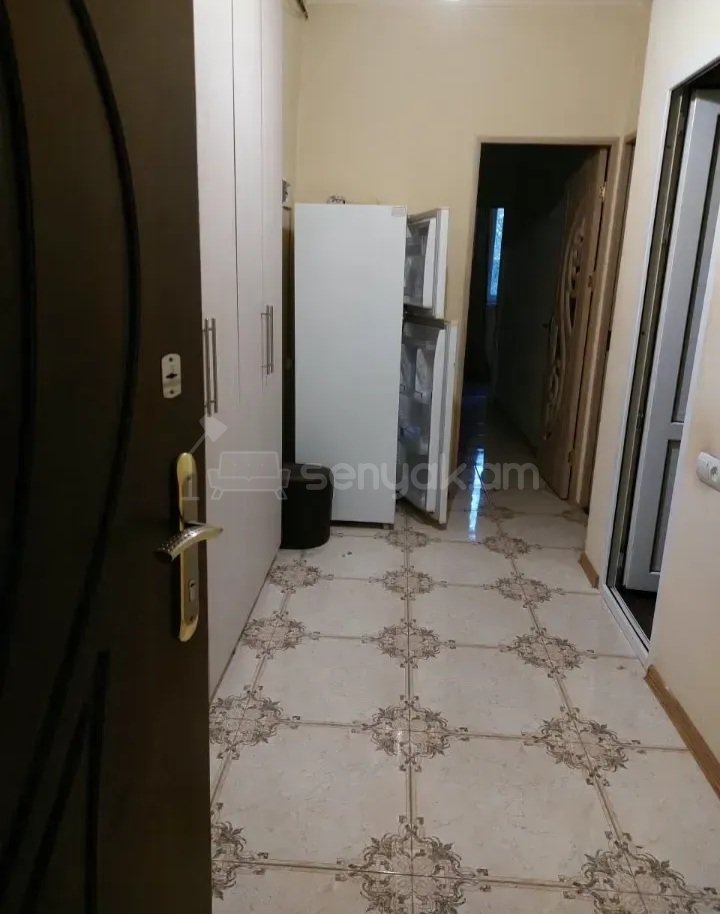 1 Սենյականոց Բնակարան Քարե Շենքում, 50քմ, 1/5 հարկ, Կապիտալ Վերանորոգված, Կահավորված