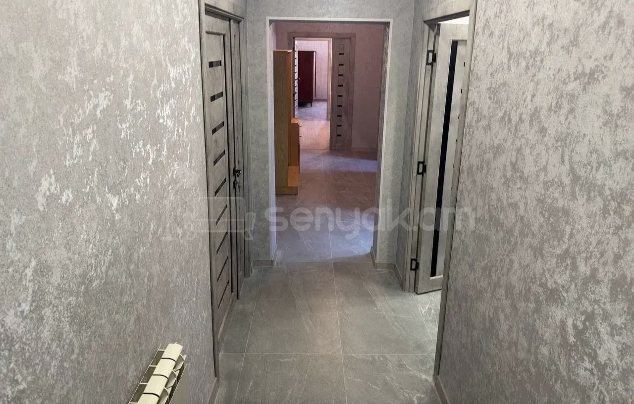 3 Սենյականոց Բնակարան Քարե Շենքում, 78քմ, 1/1 հարկ, Նորմալ Վիճակում, Կահավորված